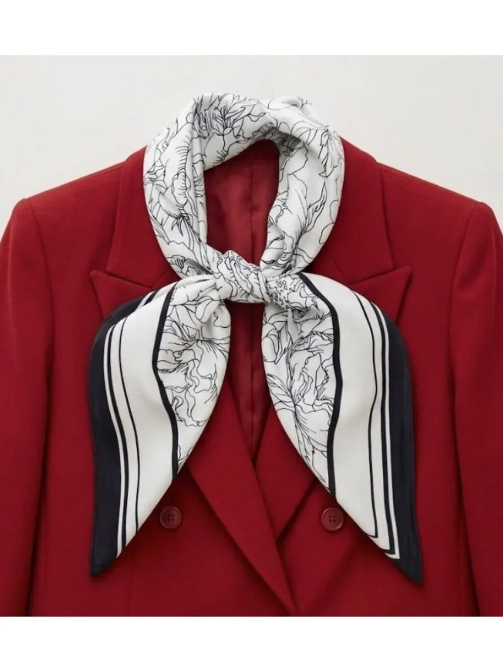 ✨Luxury Silky Feel Square Scarf Black & White Lily Floral Pattern Head Neck Wrap